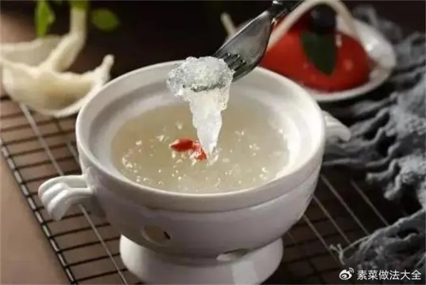 怎么炖燕窝不上火窍门及正确食用方法，提升吸收效果受益匪浅！