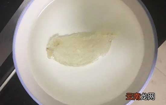 探究燕窝炖煮后颜色发黄的原因及解决方法