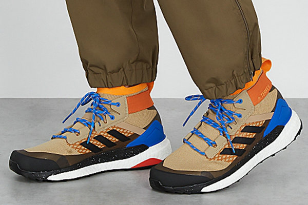 adidas TERREX Free Hiker 鞋款全新多彩配色1.jpg